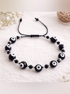 🖤 Black Evil Eye Bracelet